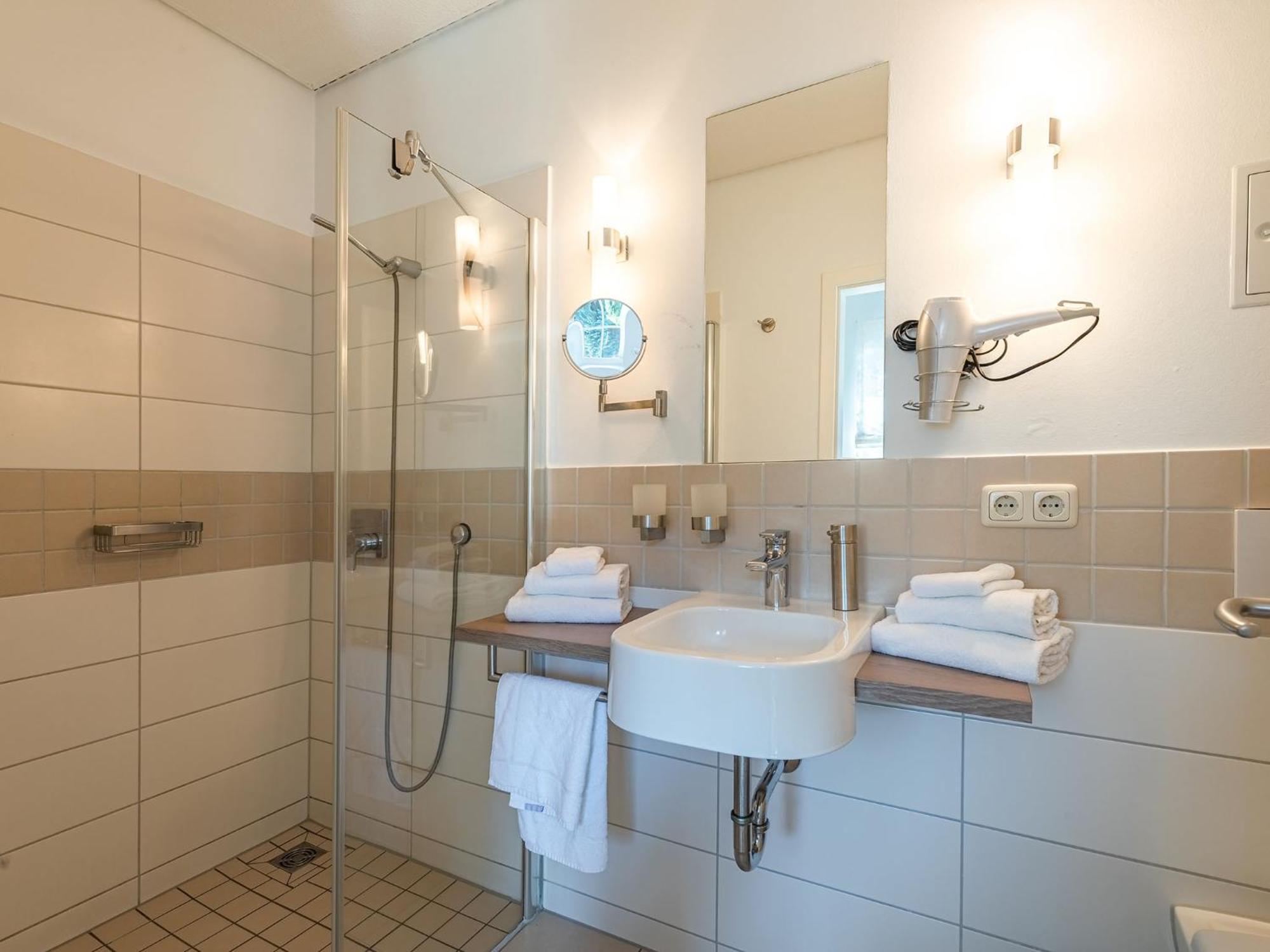 Kastanienhof Am Loppiner See Jabel Room photo
